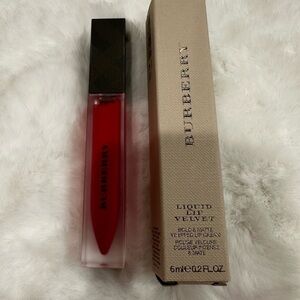 Burberry Liquid Lip Velvet - Vivid Red